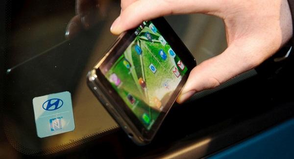 2015 yılında NFC sayesinde akıllı telefon ile araba çalıştırmak mümkün olacak