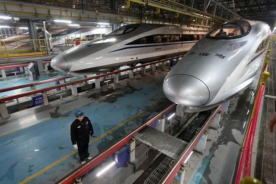 Çin dünyanın en uzun hızlı tren hattını hizmete açtı