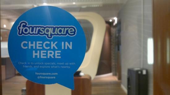 Foursquare, tam isim ve soyisim kullanımına geçiyor