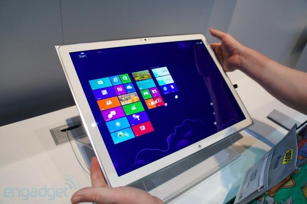 CES 2013: Panasonic'ten 20-inç 4K ekranlı Windows 8 tablet prototipi