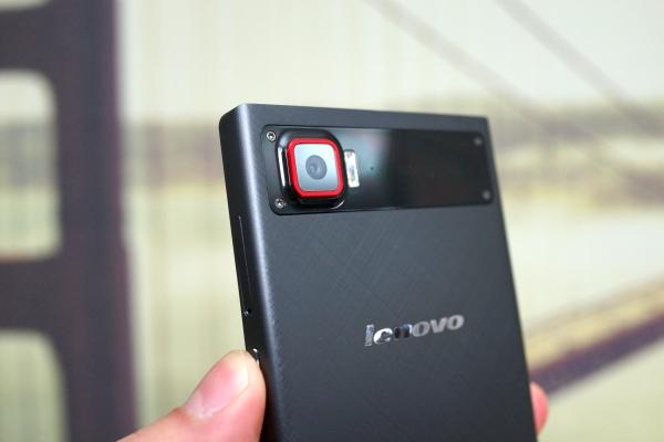 Lenovo Vibe Z2 Pro video inceleme 'Üst seviye telefon pazarının yeni ve güçlü üyesi testte'