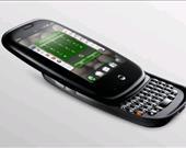 iPhone'un dokunmatik ekranlı tasarımı günümüzde tüm dünyada kabul görmüş olsa da, telefonun piyasaya sürüldüğü ilk yıllarda dijital klavyeye alışamayan oldukça geniş bir kullanıcı kitlesi mevcuttu. Bu kullanıcı kitlesinin taleplerine karşılık veren ise, dokunmatik ekran ve kızaklı klavyeyi başarıyla bir araya getiren Palm Pre oldu. HP tarafından satın alınan Palm artık akıllı telefon pazarında unutulmuş olsa da, Palm Pre'nin yenilikçi yapısının akıllı telefon pazarındaki etkilerine bugün bile görmek mümkün.