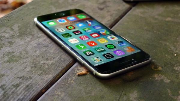 iOS 9 hatası alarmı sizin yerinize kapatıyor