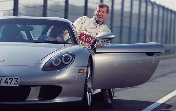 Hızlı ve Öfkeli serisi ile efsaneleşen Paul Walker'ın ölümünden Porsche mi sorumlu?