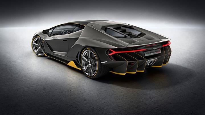 Lamborghini'nin 770 beygirlik yeni süper otomobili: Centenario