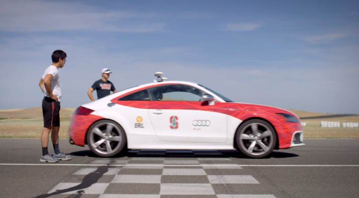 Stanford'un geliştirdiği sürücüsüz otomobil saatte 190 kilometre hızı aşabiliyor