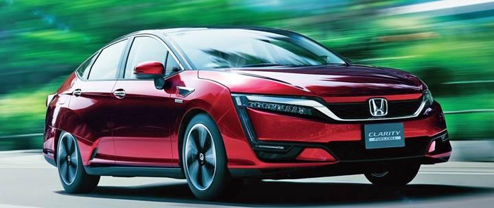 Honda'nın hidrojen yakıtlı arabası Clarity Fuel Cell piyasaya sürüldü