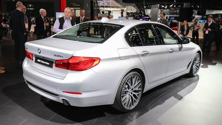 BMW'den şu zamana kadarki en hızlı 5 Serisi modeli: M550i xDrive