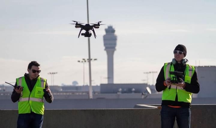 Dünyanın en işlek havalimanında dronelar kullanılacak