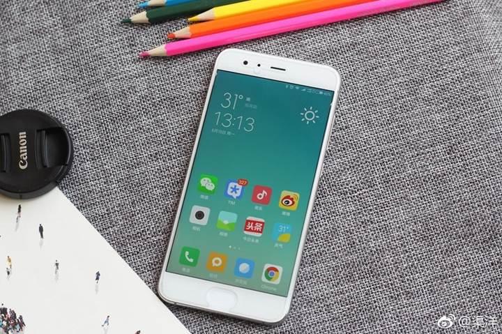 Xiaomi Mi 6'nın parlak beyaz modeli bugün satışa sunuldu