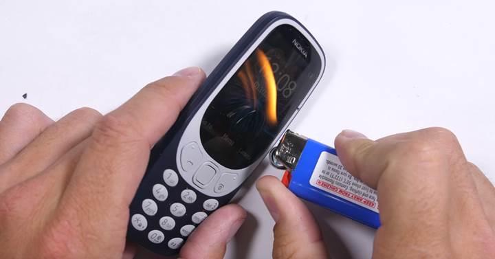 Modern Nokia 3310 bükülme testini başarıyla geçti