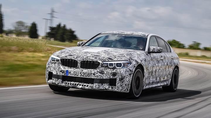 Yeni BMW M5, 21 Ağustos'ta tanıtılıyor