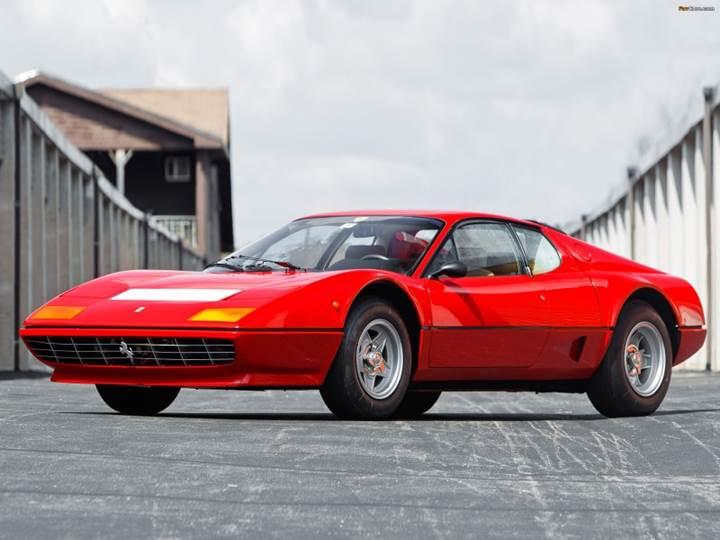 Yanıp kül olan Ferrari 512 BB tam 40 bin dolara alıcı buldu