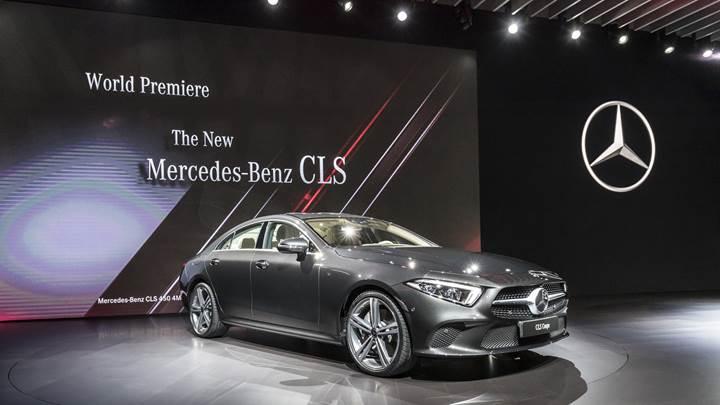 Mercedes-Benz dört yeni modelin tanıtımını yaptı