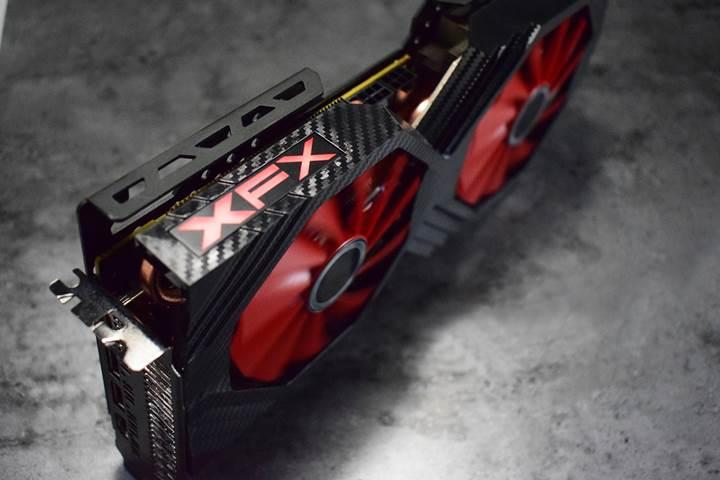 AMD referans tasarım RX Vega kart gönderimini durdurdu