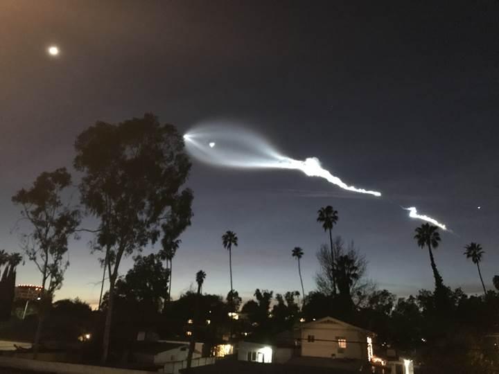 Los Angeles'ta 'uzaylı istilası' mı? SpaceX'in roketi bakın nasıl gözlemlendi 