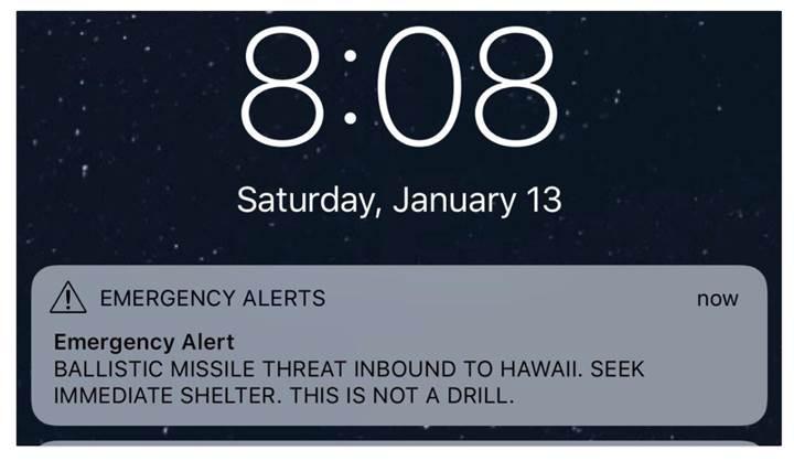 Yanlış füze alarmı Hawaii'yi karıştırdı
