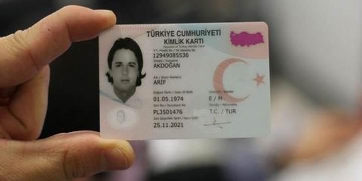 50 milyon Türk vatandaşının kimlik bilgilerini satan çete yakalandı