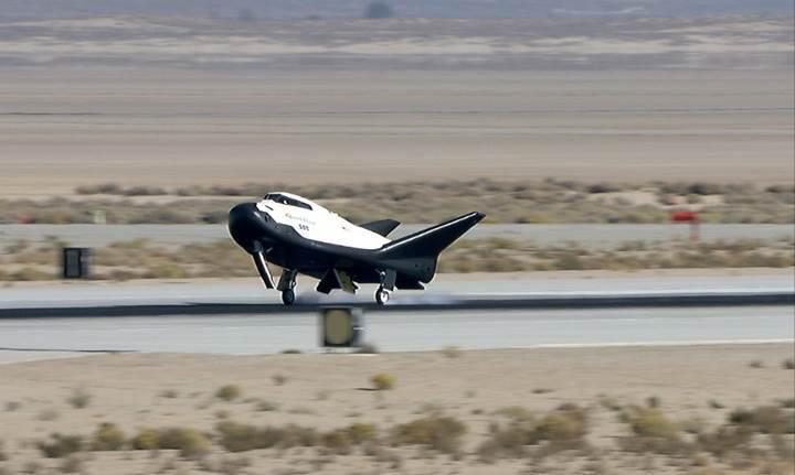 Türk girişimcilerin uzay aracı Dream Chaser'ın ilk uçuşu için NASA'dan izin geldi