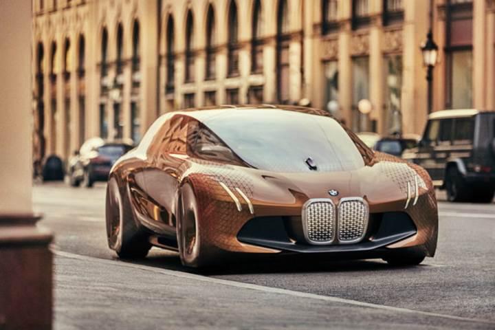 BMW, bu yıl bir dizi elektrikli araç konsepti tanıtacak
