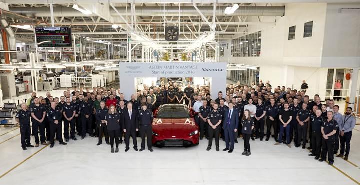 Aston Martin, yeni Vantage modelinin seri üretimine başladı