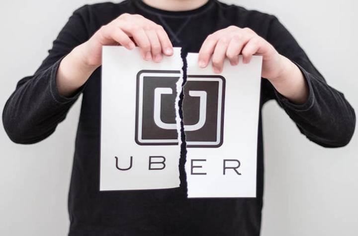 Taşıma yönetmeliği değişti: Uber sürücülerine ve araçlarına ceza!