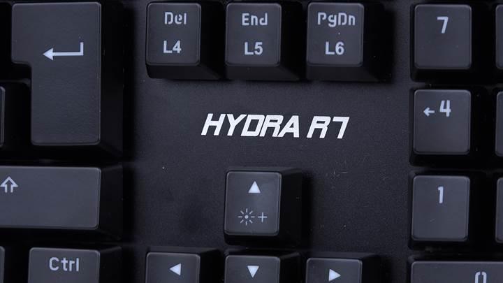 Optik mekanik anahtarlı Rampage Hydra R7'yi inceledik