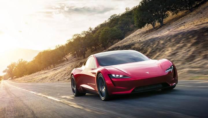 Tesla Roadster, SpaceX performans paketine sahip 'çılgın' bir araç olacak