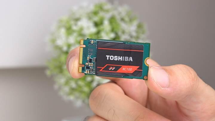 SATA fiyatına NVMe SSD! 'Toshiba OCZ RC100 incelemesi'