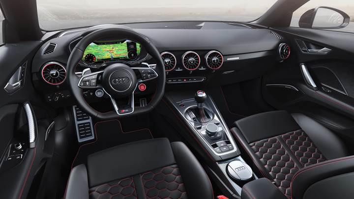2020 Audi TT RS Coupe ve Roadster tanıtıldı