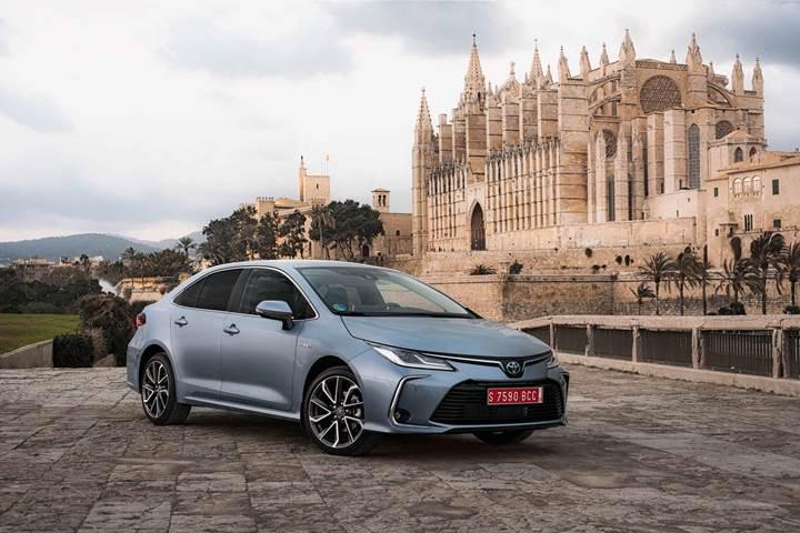 Türkiye’de de üretilen yeni Toyota Corolla'nın fiyatı açıklandı