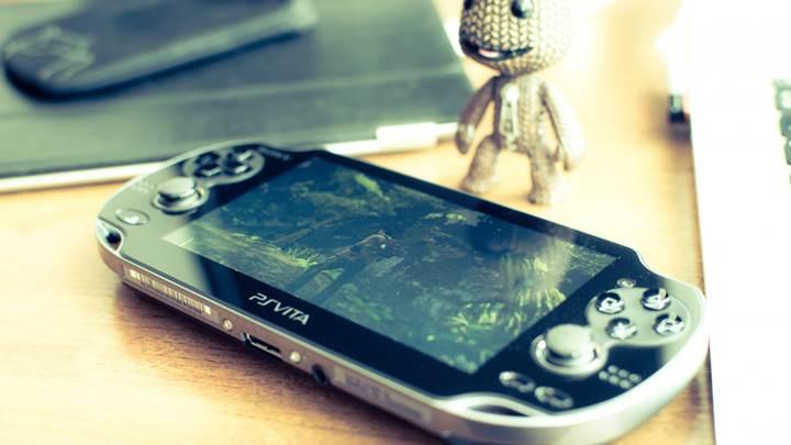 PS Vita dönemi sona eriyor: Sony üretimi durdurma kararı aldı