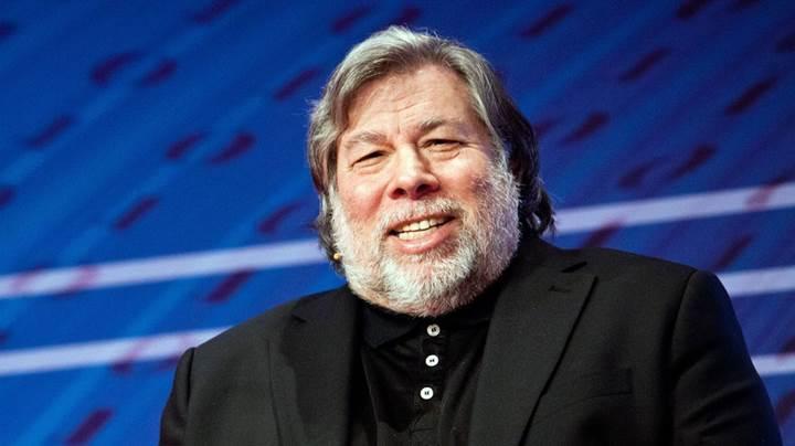 Steve Wozniak, Apple'ın katlanabilir iPhone konusunda geç kaldığını düşünüyor