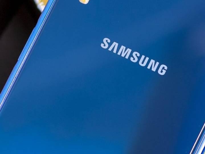 Samsung Galaxy A40, 5.7 inç ekranla FCC sertifikasını aldı