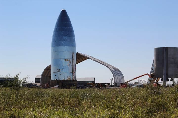 SpaceX, Starship’in Starhopper test aracına ait motoru ilk kez ateşledi