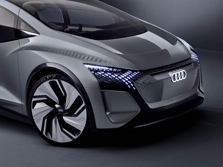 Geleceğin elektrikli şehir araçlarına bir yenisi eklendi: Audi AI:ME