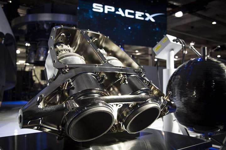 SpaceX, 'patlayan' uzay kapsülüyle ilgili ilk kez konuştu
