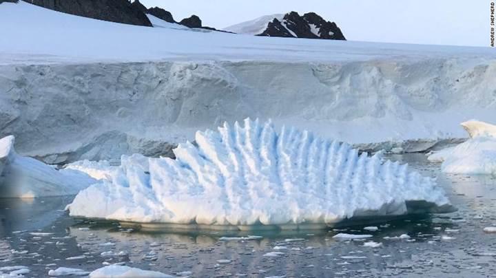 Batı Antarktika buz örtüsünde 122 metre incelme tespit edildi