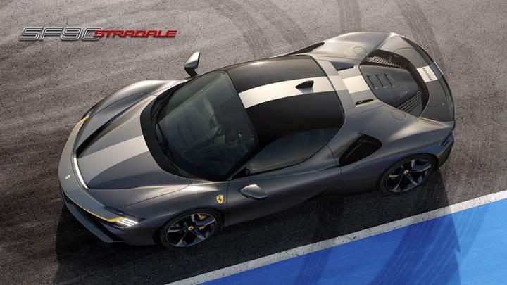 Gelmiş geçmiş en güçlü Ferrari: İşte İtalyan üreticinin ilk hibrit süper otomobili