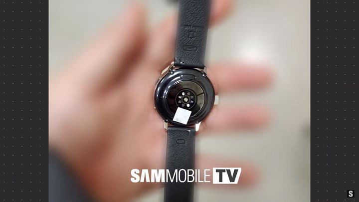 Samsung Galaxy Watch Active 2 yolda