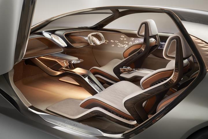 Bentley'in geleceğini gösteren elektrikli ve otonom konsept: EXP 100 GT