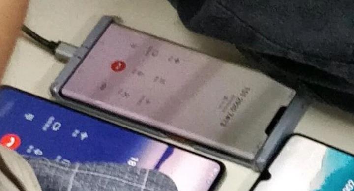 Huawei Mate 30 Pro canlı olarak görüntülendi