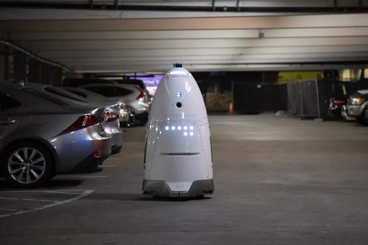 ABD'de saldırıya uğrayan robot kendi gizemini çözebilir