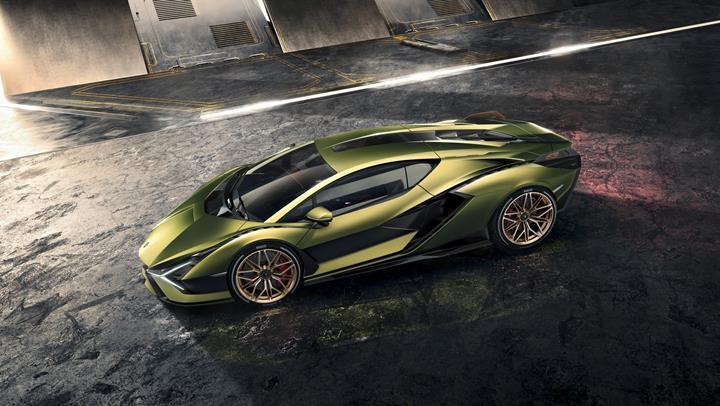Gelmiş geçmiş en güçlü Lamborghini tanıtıldı: İşte hibrit motorlu süper otomobil Sian