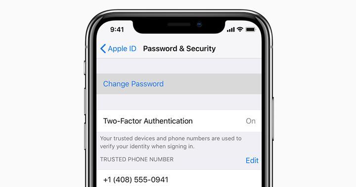 Apple ID'deki kritik hata, kullanıcıların kredi kartı bilgilerini gösteriyor