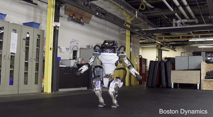 Boston Dynamics'in ünlü robotu ATLAS, yeni yetenekleriyle şaşırttı (VİDEO)