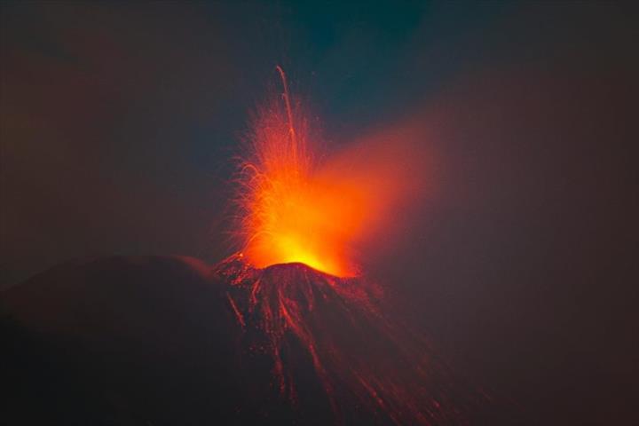 Volkanik püskürmelerin bazıları neden daha patlayıcı?