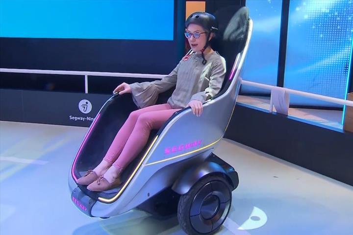Segway’in tekerlekli koltuğu S-Pod tanıtıldı