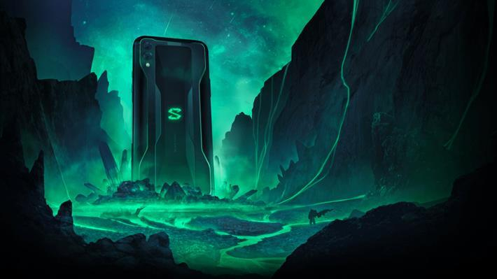 16 gb ram li ilk akilli telefon yolda