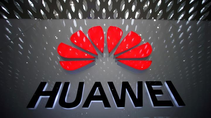 Huawei, Koronavirüs salgınına rağmen üretime devam ettiğini açıkladı
